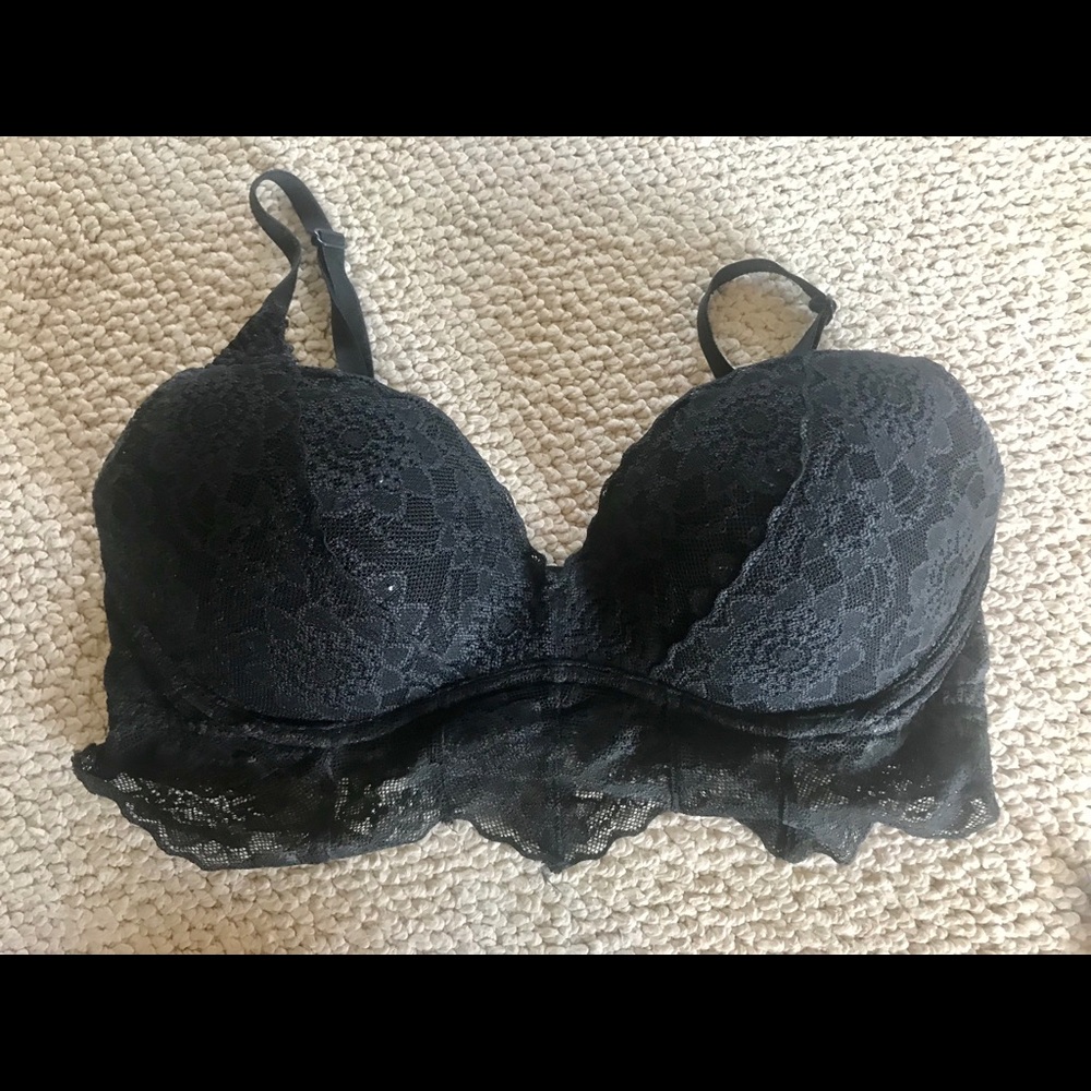 Victoria’s Secret Medallion Lace Pushup Bralette